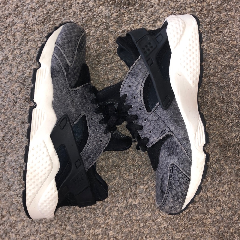 Snakeskin Nike Huarache